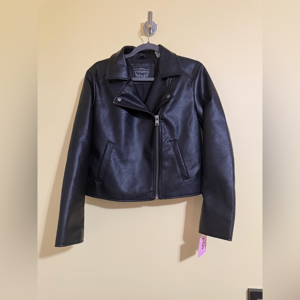 🦋Levi's Women's Black Faux Leather Jacket